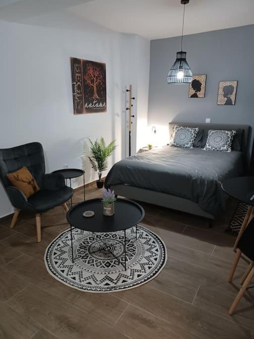 Petite Suite With Backyard. Mytilíni Eksteriør bilde